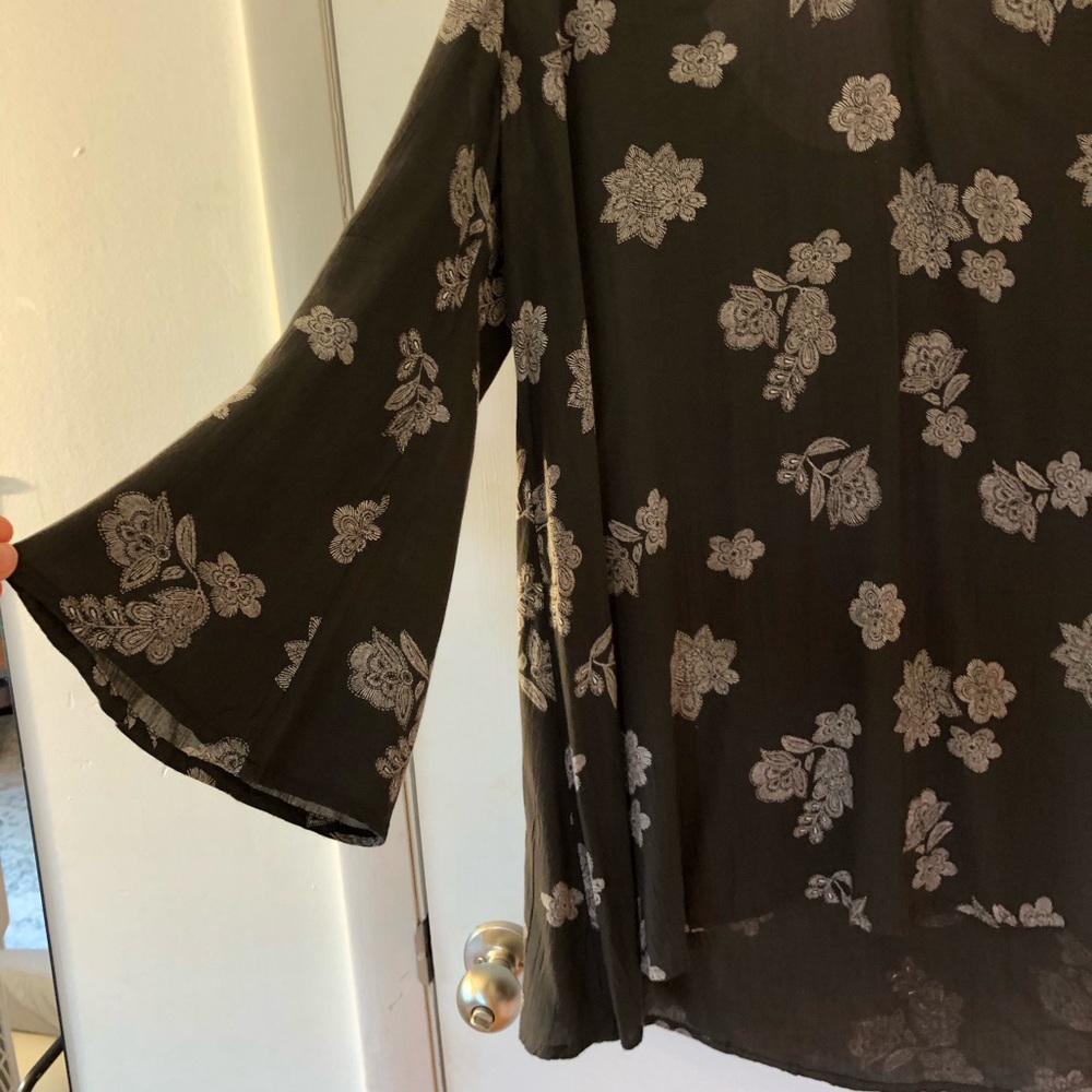 Loose floral print mini dress